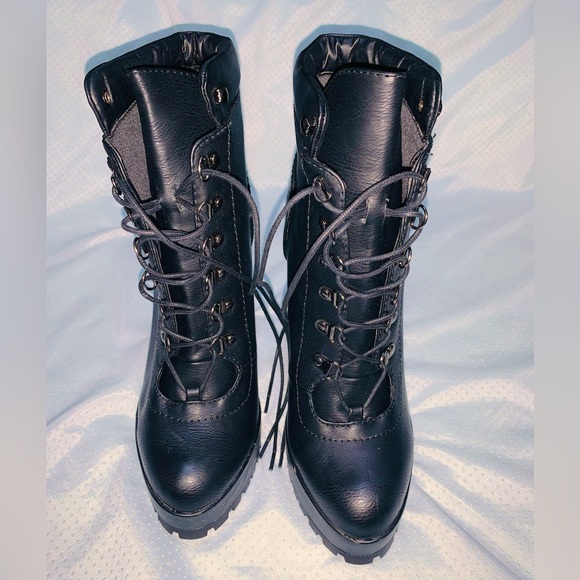 High Heeled Combat Boots (BLACK) - Picture 2 of 4